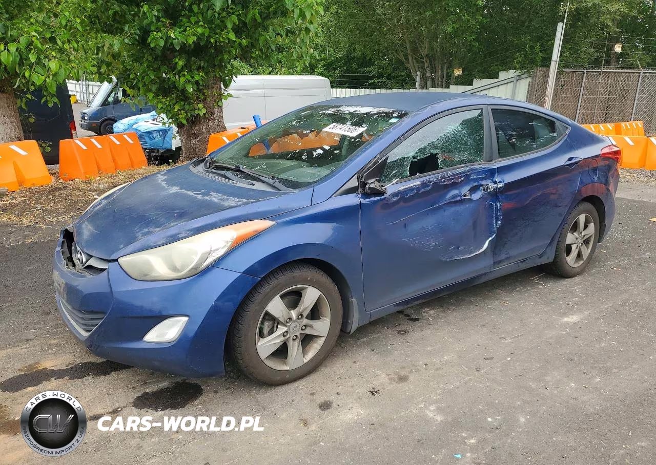 2013 Hyundai Elantra – zdjęcie 1 z 12