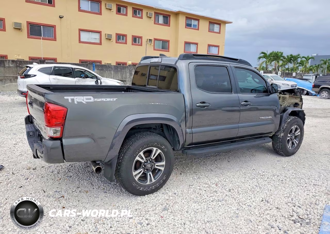 2016 Toyota Tacoma Trd Sport VIN:3TMAZ5CN7GM013995 - 3