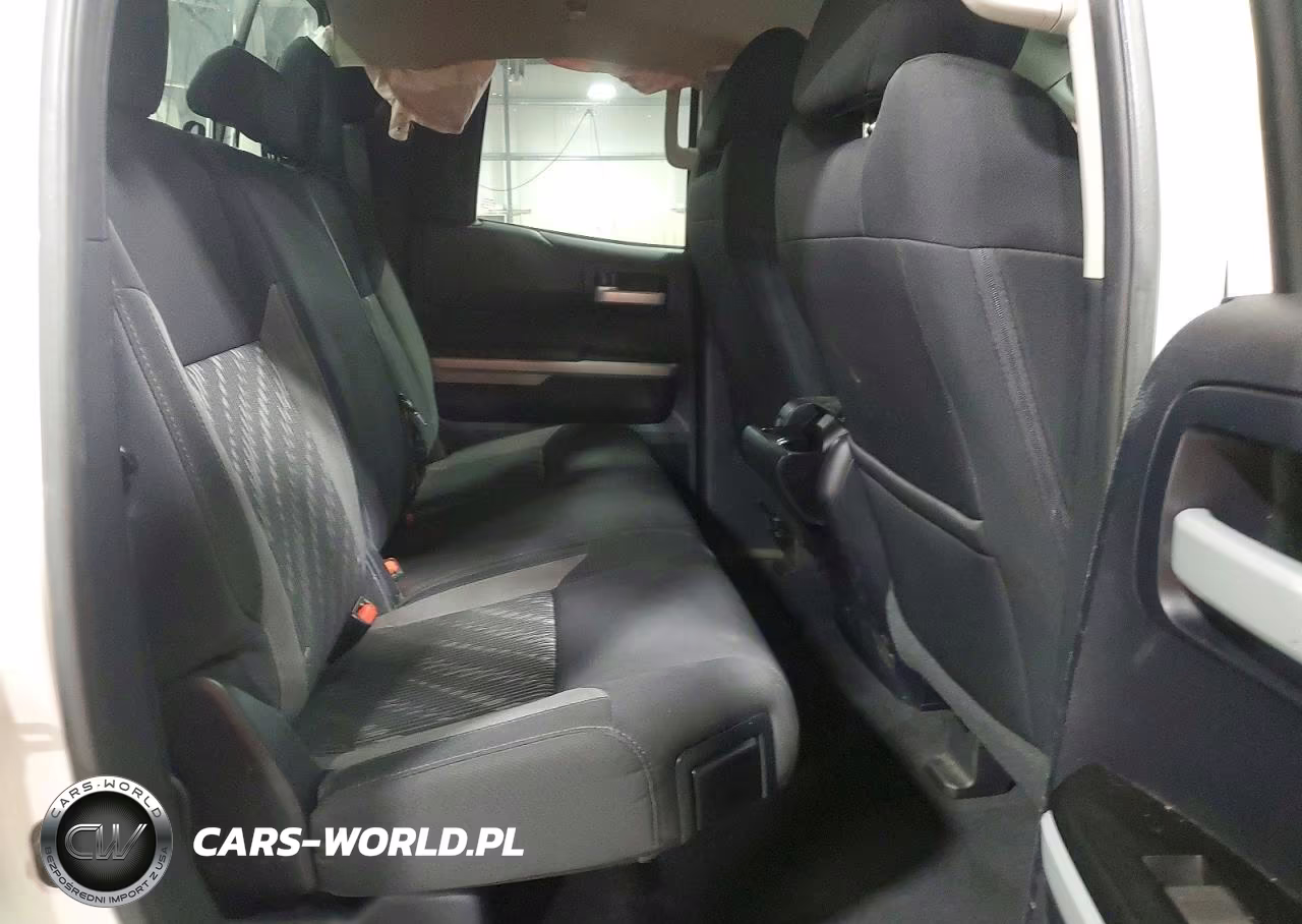 2018 Toyota Tundra Sr5 VIN:5TFUW5F1XJX740760 - 10