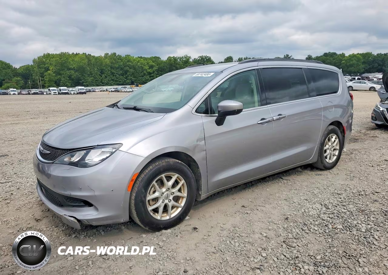 2021 Chrysler Voyager Lxi – zdjęcie 1 z 13