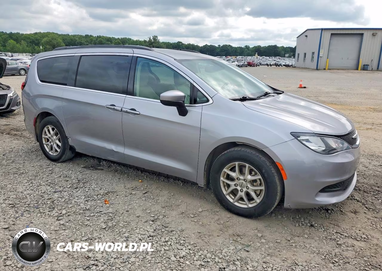 2021 Chrysler Voyager Lxi VIN:2C4RC1DG2MR538335 - 4