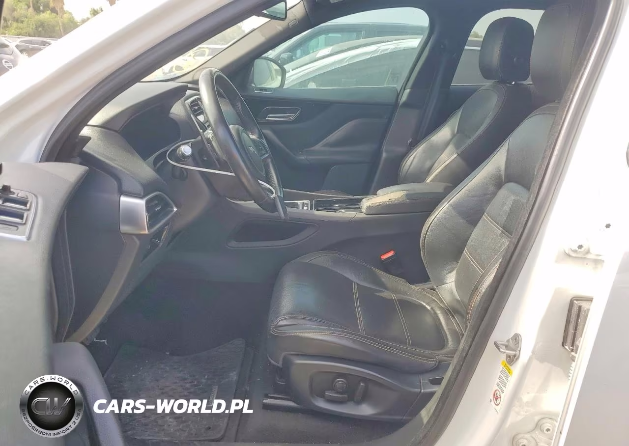 2018 Jaguar F-Pace Prestige VIN:SADCK2FX5JA282644 - 7