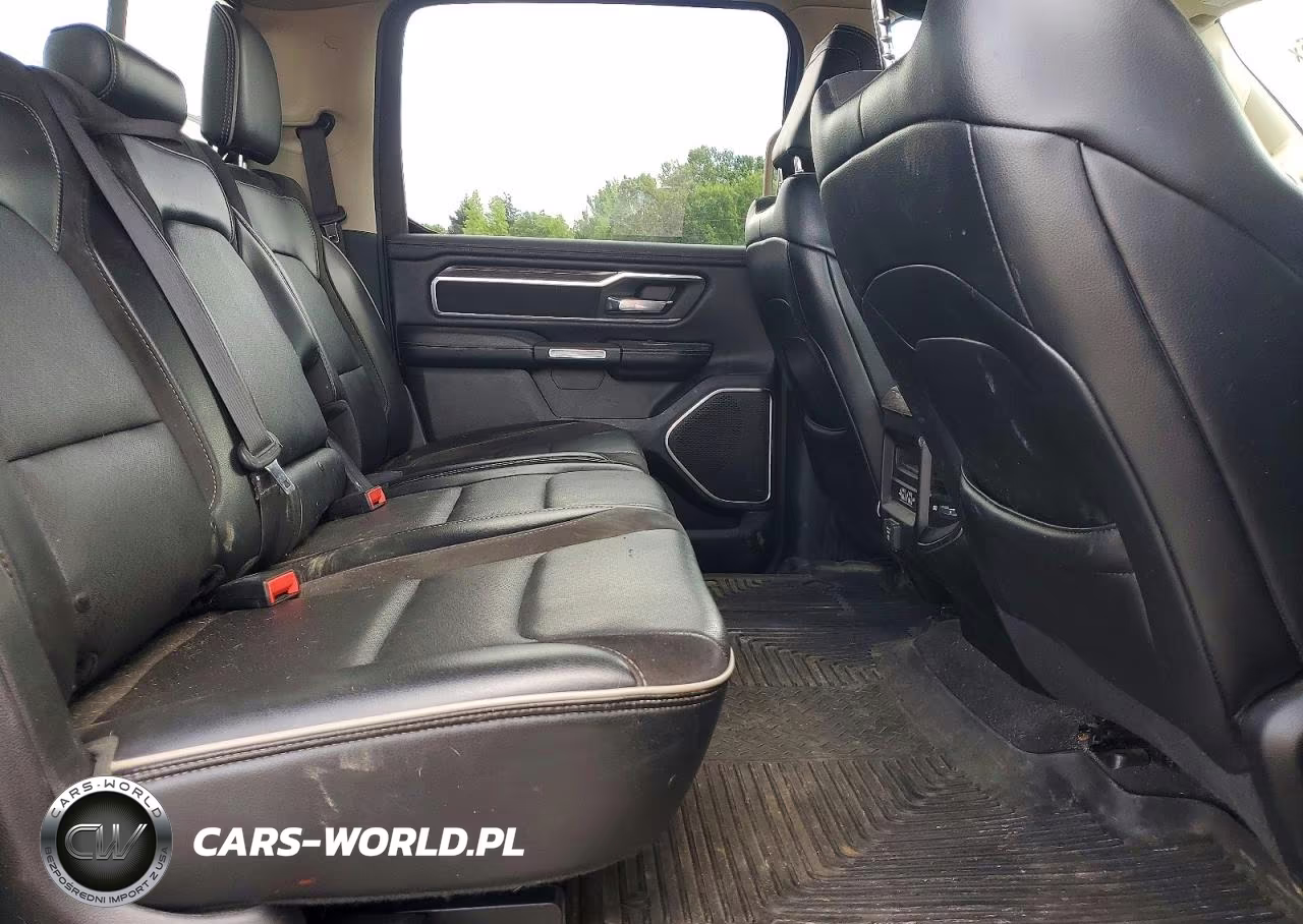 2019 Ram 1500 Laramie VIN:1C6SRFJT9KN862771 - 10