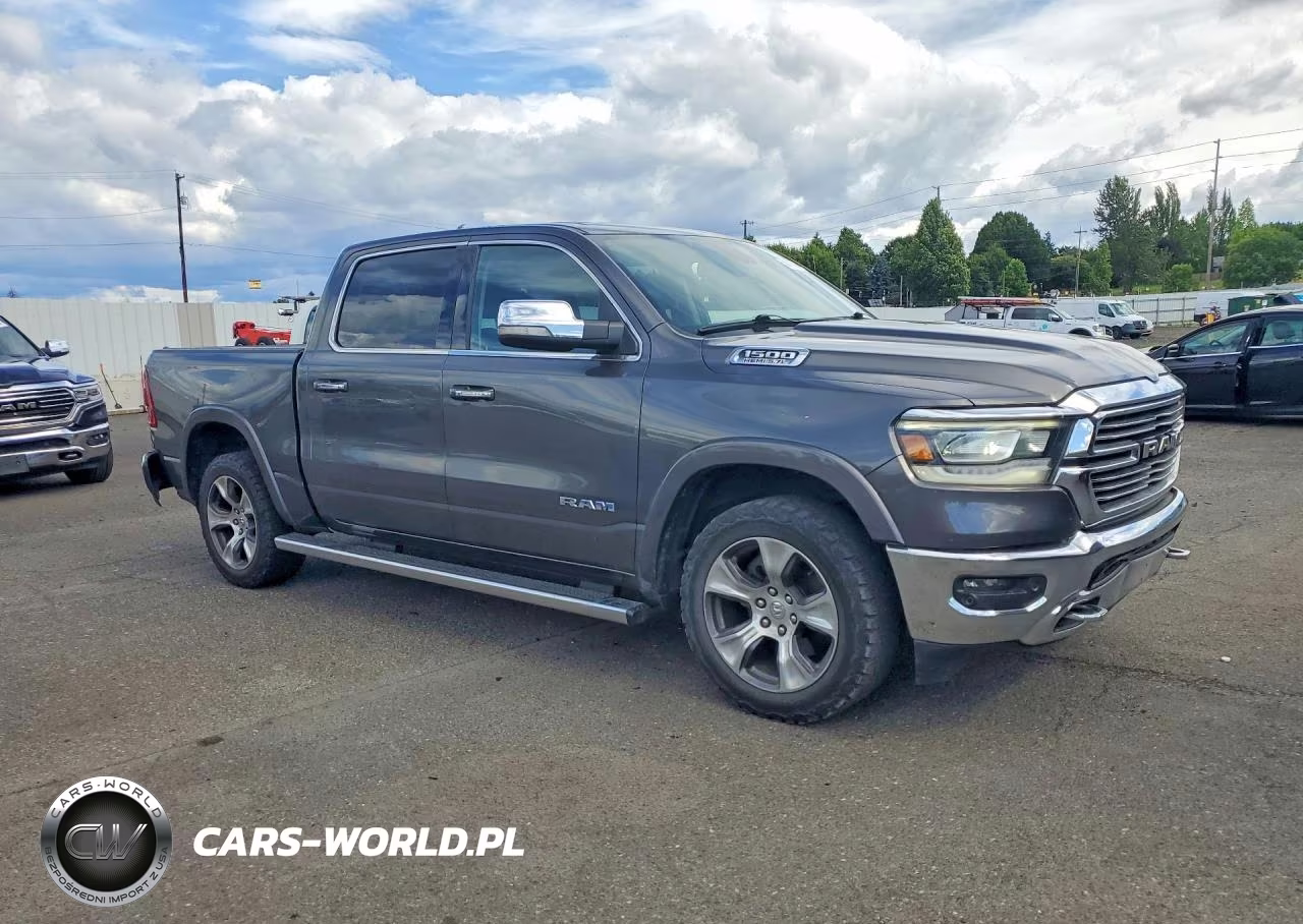2019 Ram 1500 Laramie VIN:1C6SRFJT9KN862771 - 4