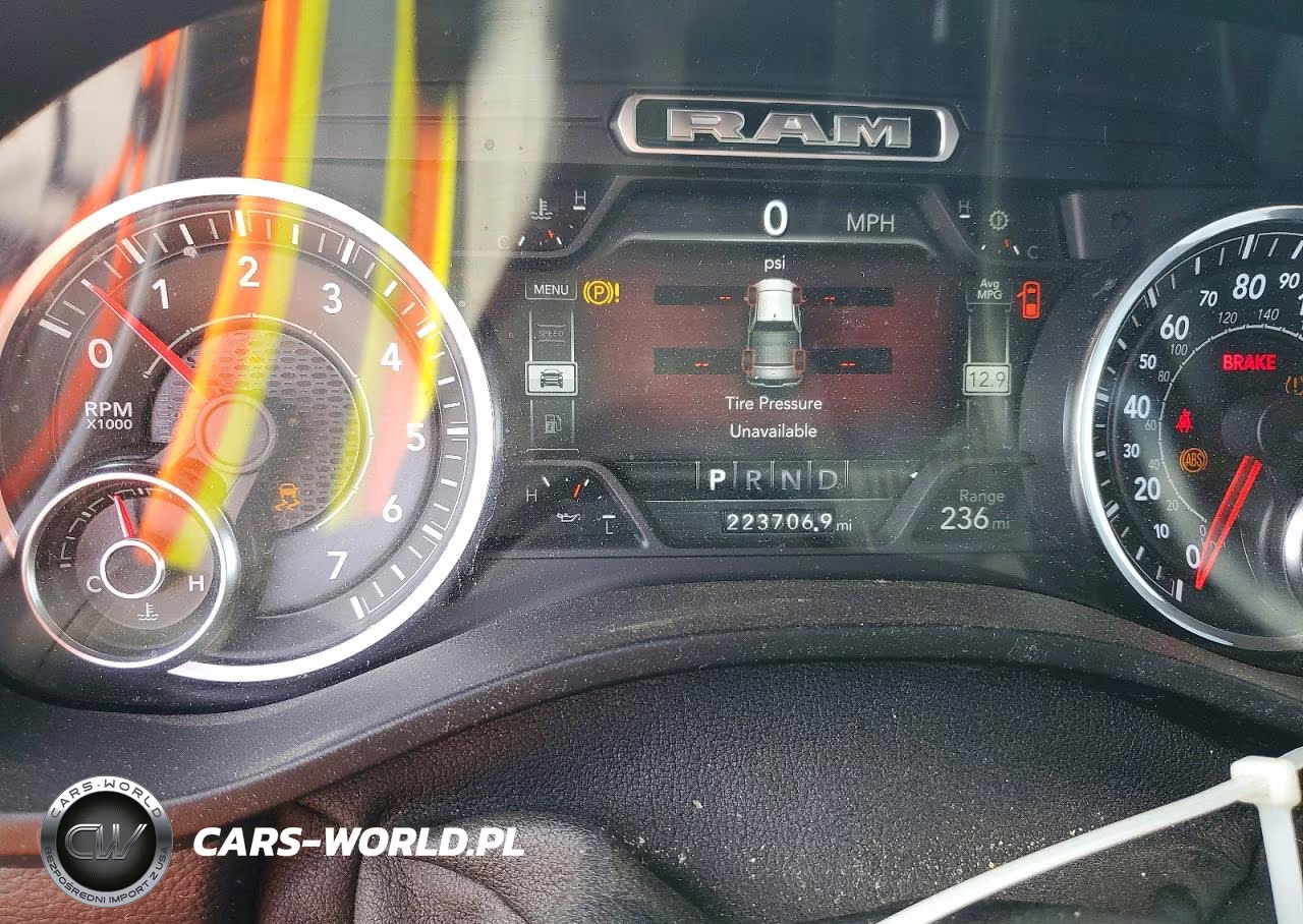 2019 Ram 1500 Laramie VIN:1C6SRFJT9KN862771 - 9