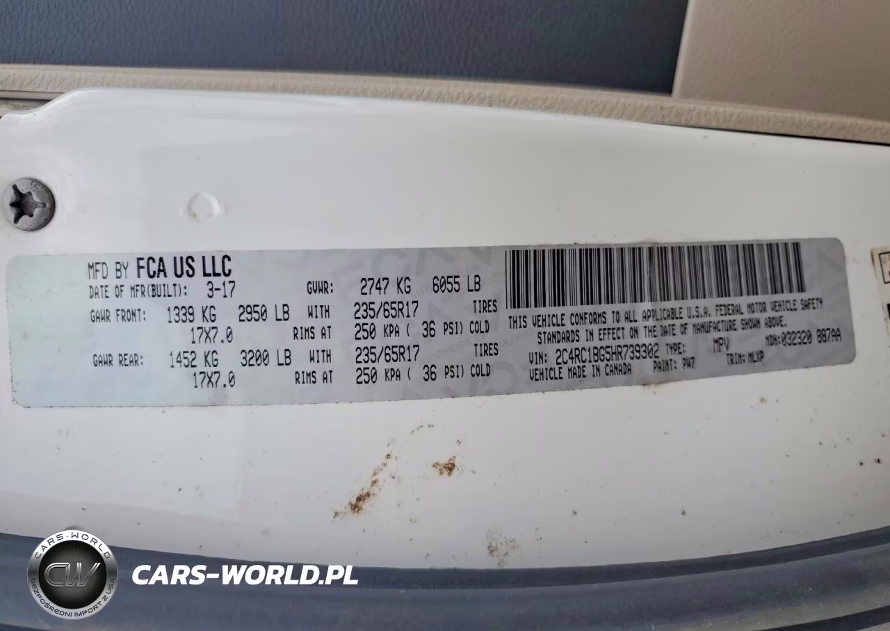 2017 Chrysler Pacifica Touring L VIN:2C4RC1BG5HR739302 - 13