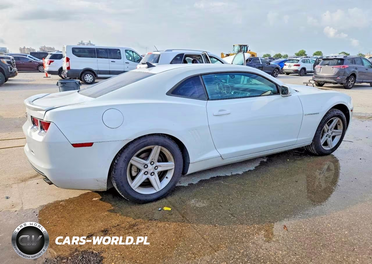 2012 Chevrolet Camaro Lt VIN:2G1FB1E38C9105630 - 3