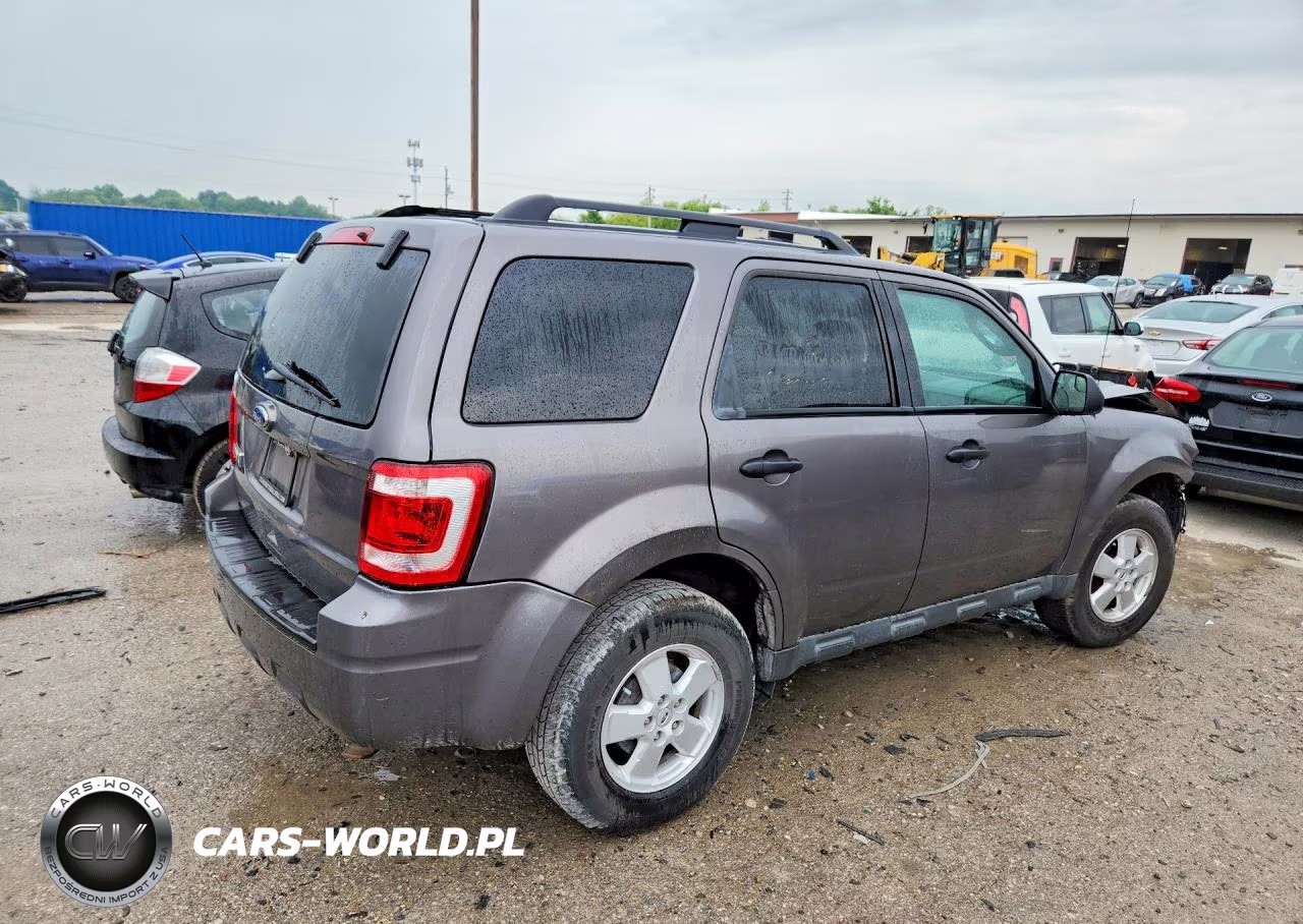 2012 Ford Escape Xlt VIN:1FMCU0D76CKB75981 - 3
