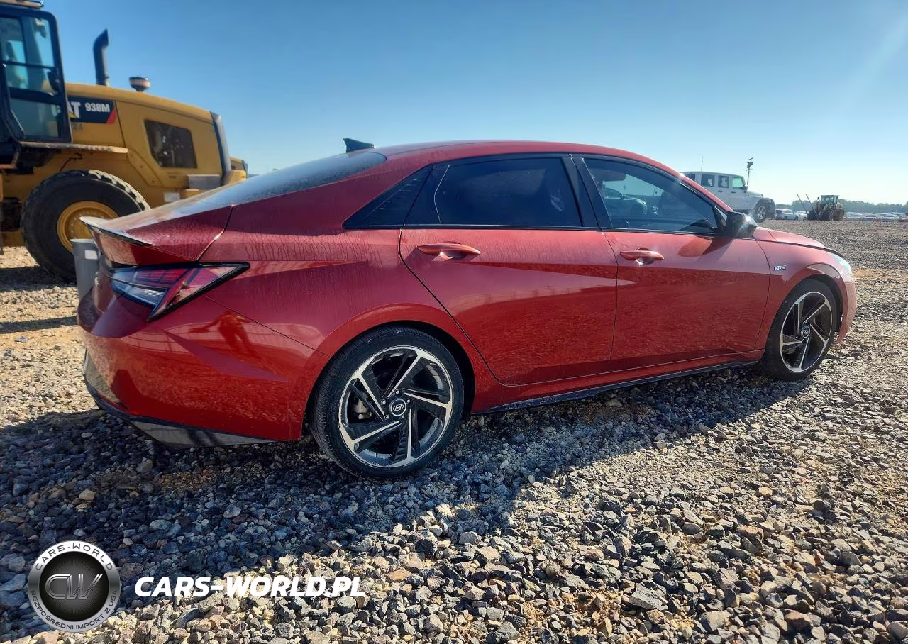 2021 Hyundai Elantra VIN:KMHLR4AF5MU139984 - 3
