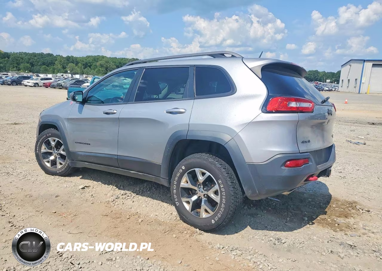2015 Jeep Cherokee Trailhawk VIN:1C4PJMBS3FW593814 - 2