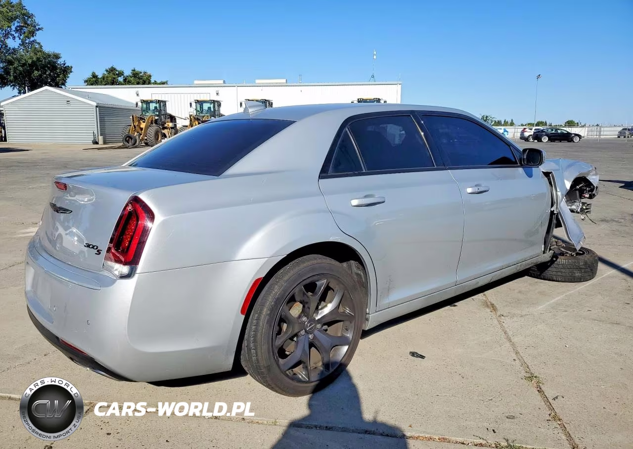2021 Chrysler 300 S VIN:2C3CCABG2MH520081 - 3