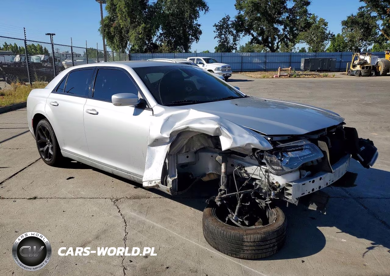 2021 Chrysler 300 S VIN:2C3CCABG2MH520081 - 4