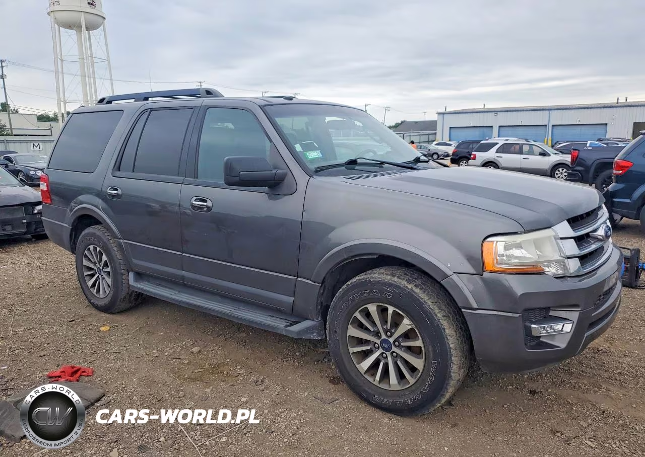 2017 Ford Expedition Xlt VIN:1FMJU1HT4HEA14619 - 4