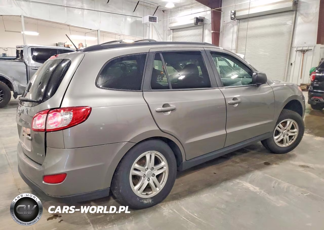 2012 Hyundai Santa Fe Gls VIN:5XYZGDAB2CG102084 - 3
