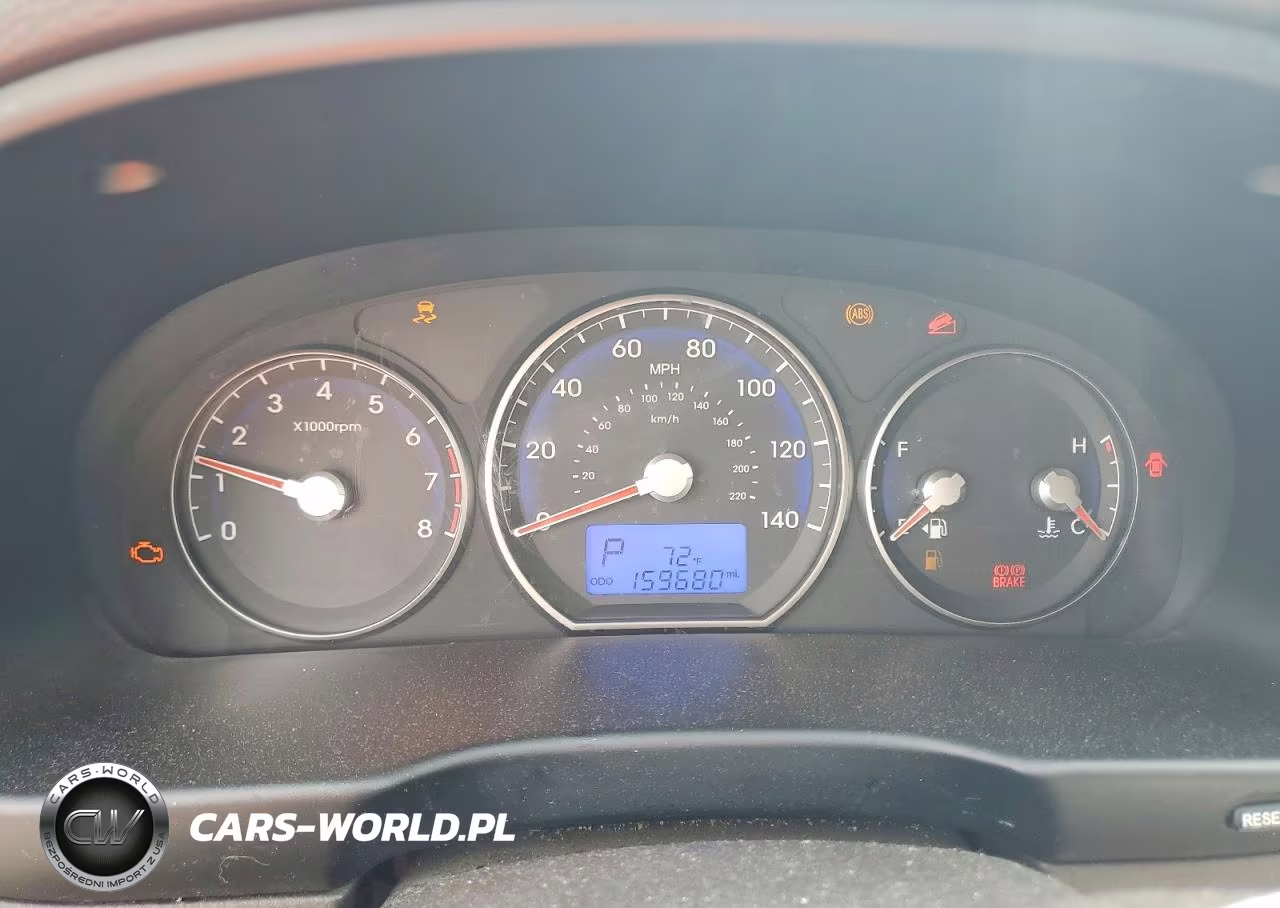 2012 Hyundai Santa Fe Gls VIN:5XYZGDAB2CG102084 - 9