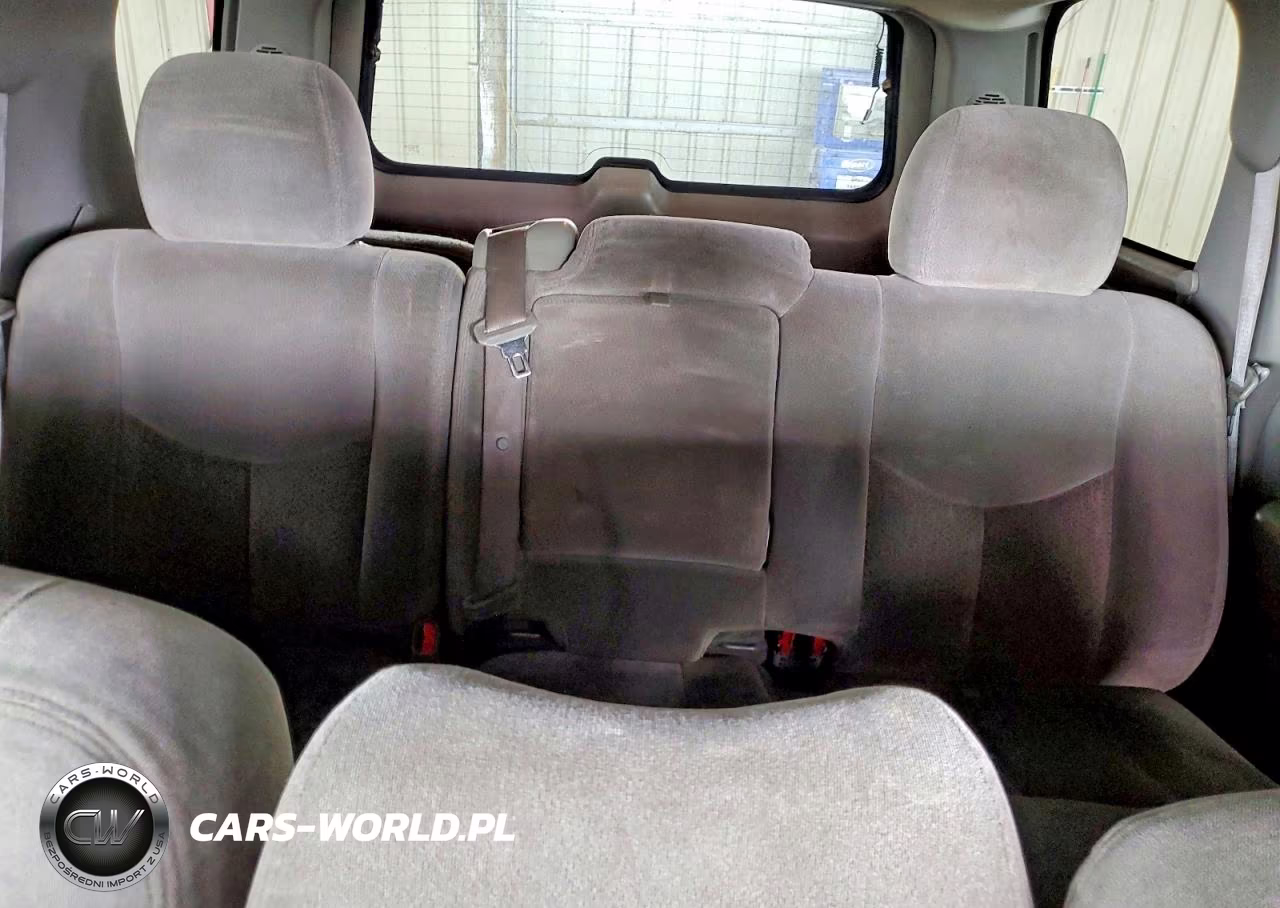 2004 Chevrolet Tahoe C1500 VIN:1GNEC13V94J108330 - 10