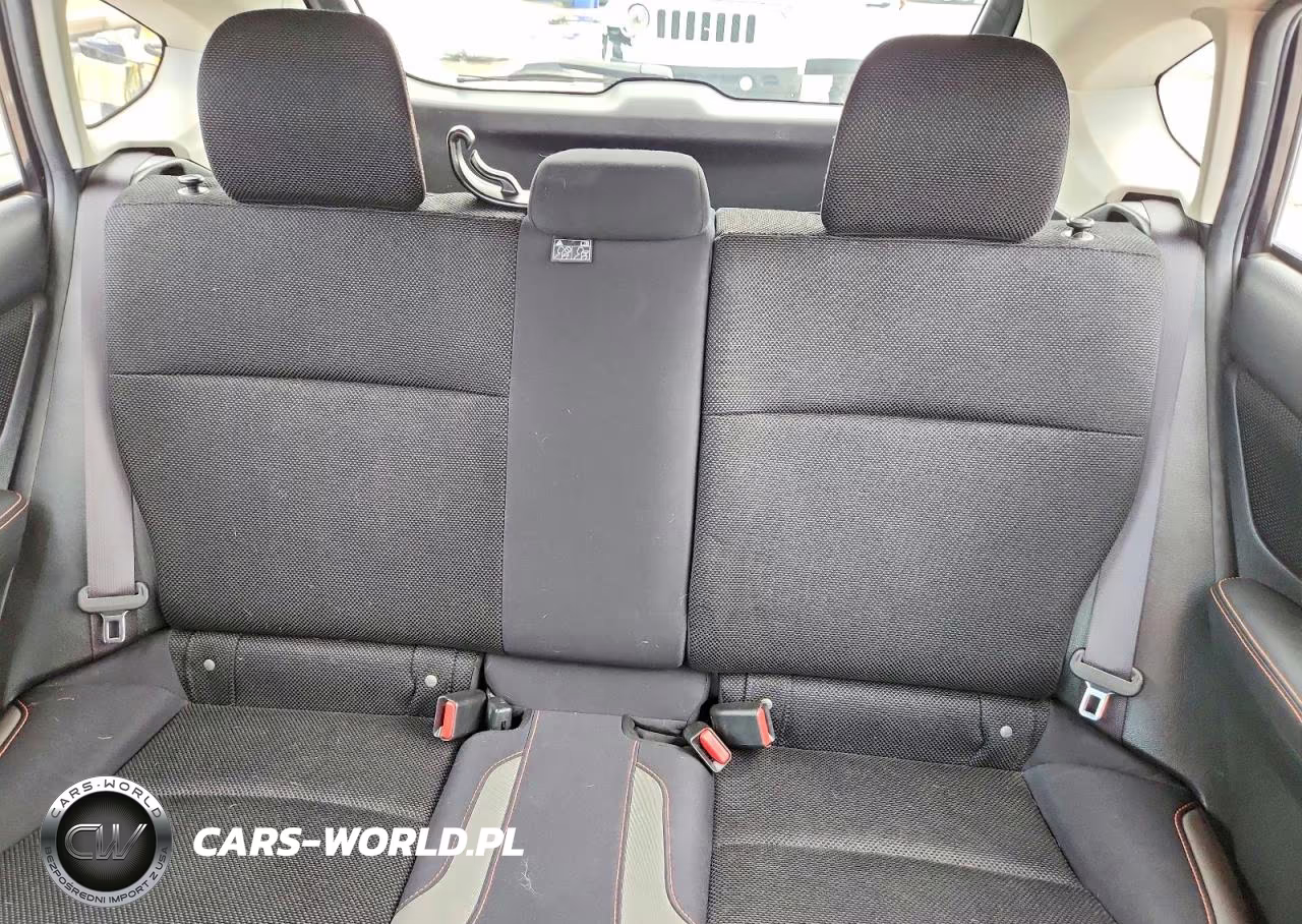 2016 Subaru Crosstrek Premium VIN:JF2GPADC5G8277356 - 10