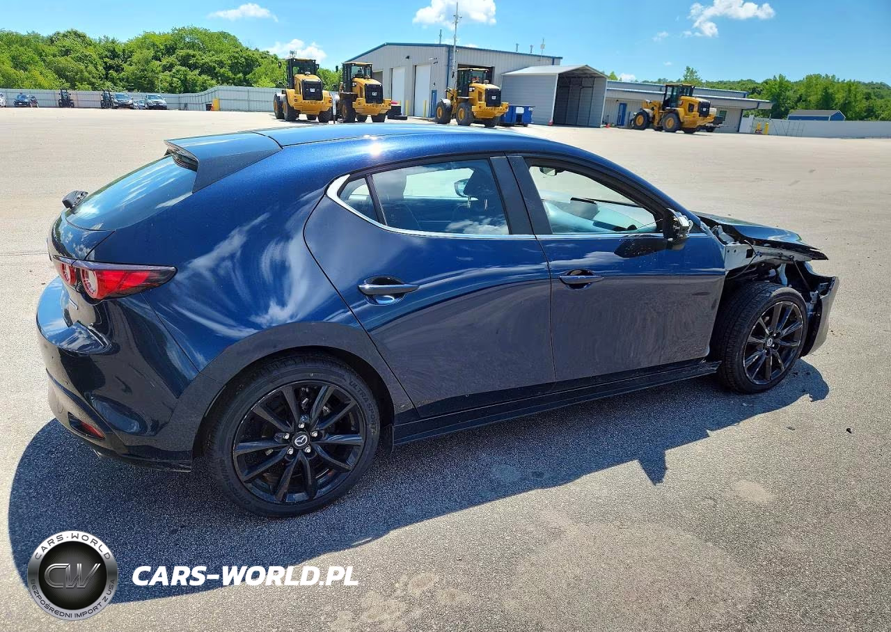 2024 Mazda 3 Select Sport VIN:JM1BPAKM6R1714359 - 3