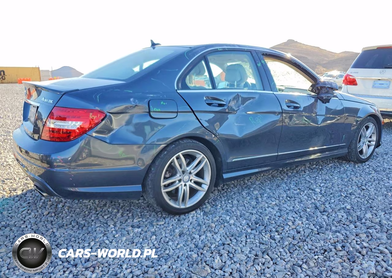 2014 Mercedes-Benz C 300 4Matic VIN:WDDGF8AB2EA942134 - 3