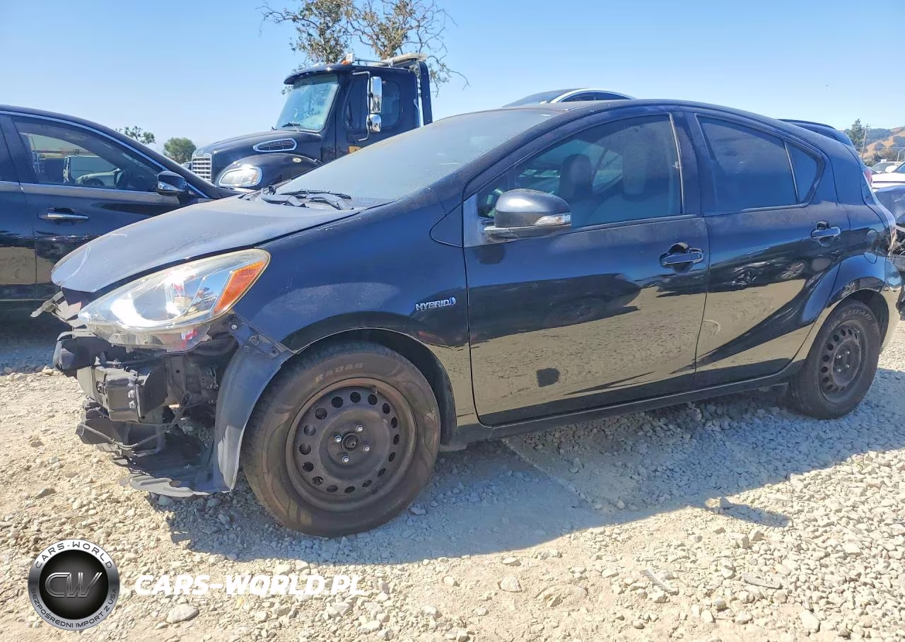 2015 Toyota Prius C One – zdjęcie 1 z 13