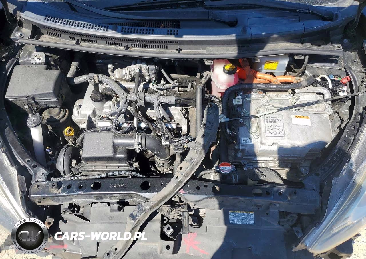 2015 Toyota Prius C One VIN:JTDKDTB32F1115062 - 11