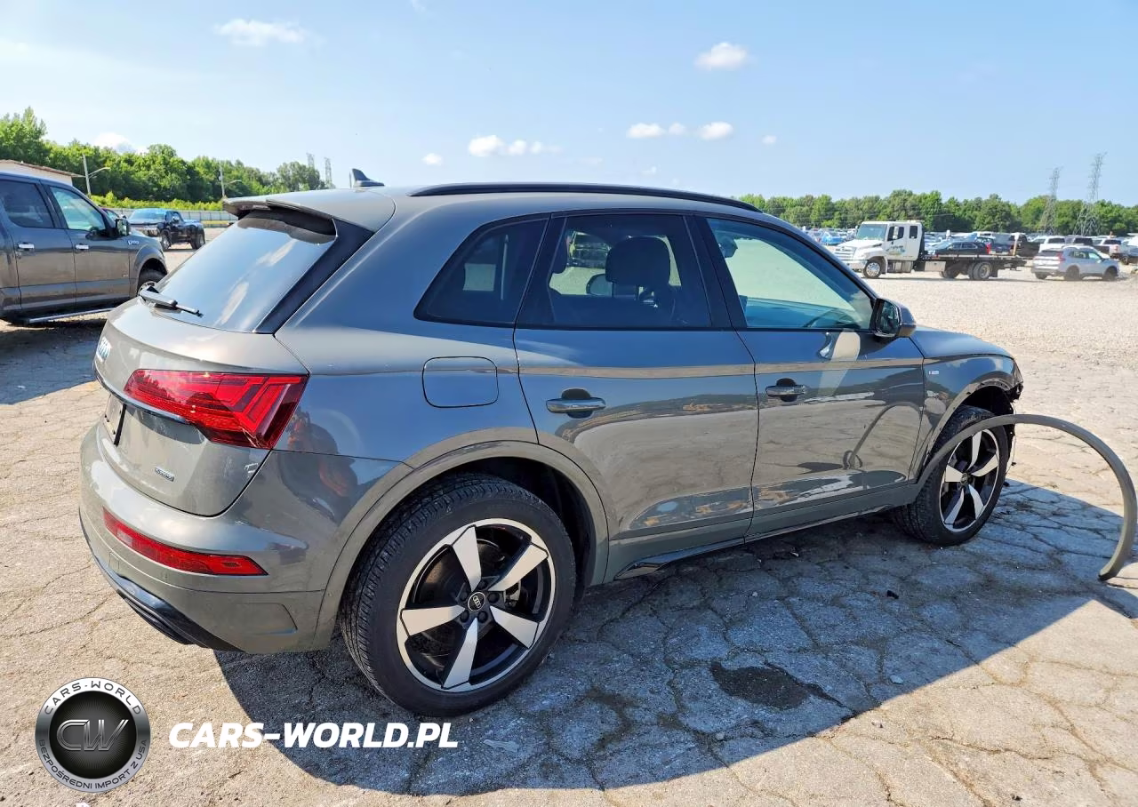 2023 Audi Q5 Premium Plus 45 VIN:WA1EAAFY5P2061875 - 3