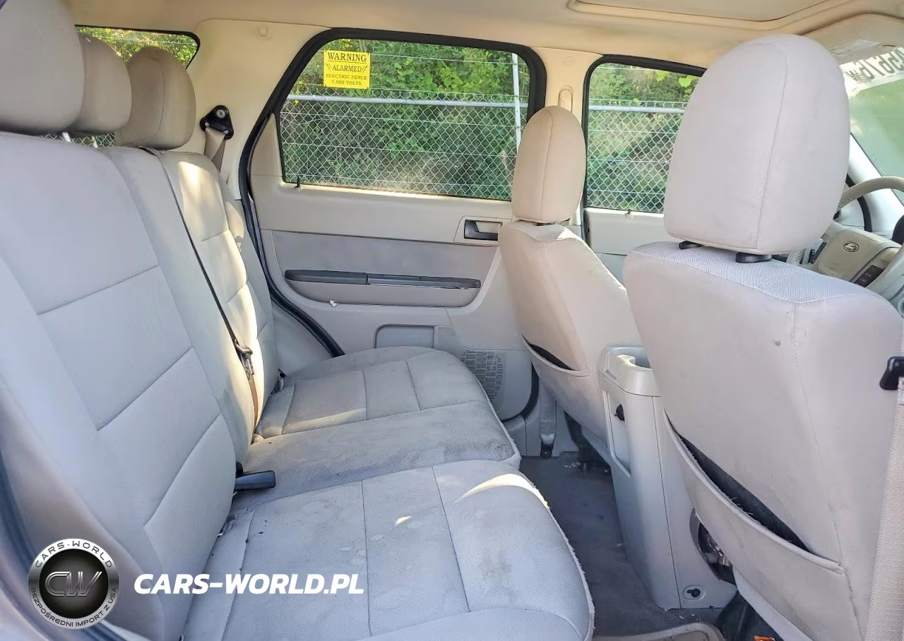 2011 Ford Escape Xlt VIN:1FMCU0D70BKA73297 - 11