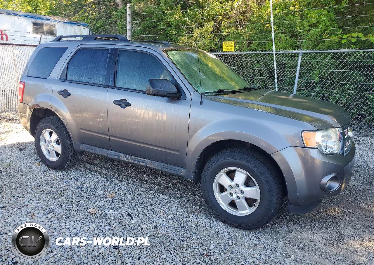 2011 Ford Escape Xlt VIN:1FMCU0D70BKA73297 - 4
