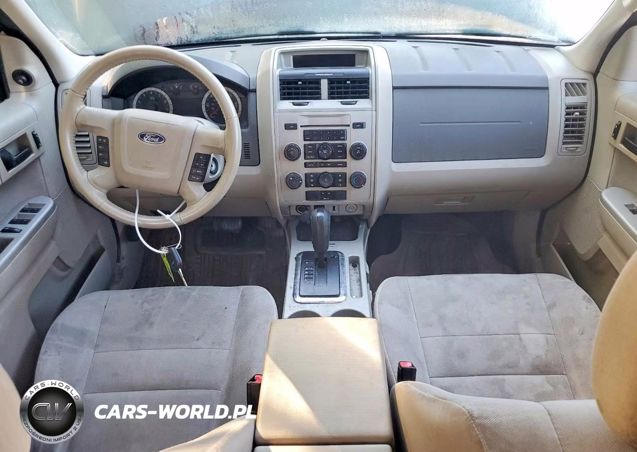 2011 Ford Escape Xlt VIN:1FMCU0D70BKA73297 - 8