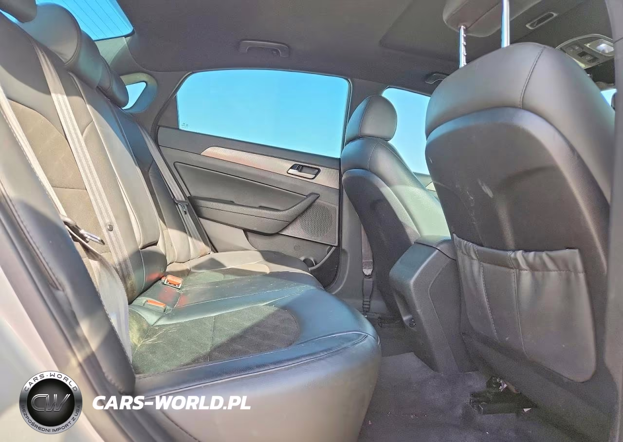 2018 Hyundai Sonata Sport VIN:5NPE34AF4JH630793 - 10