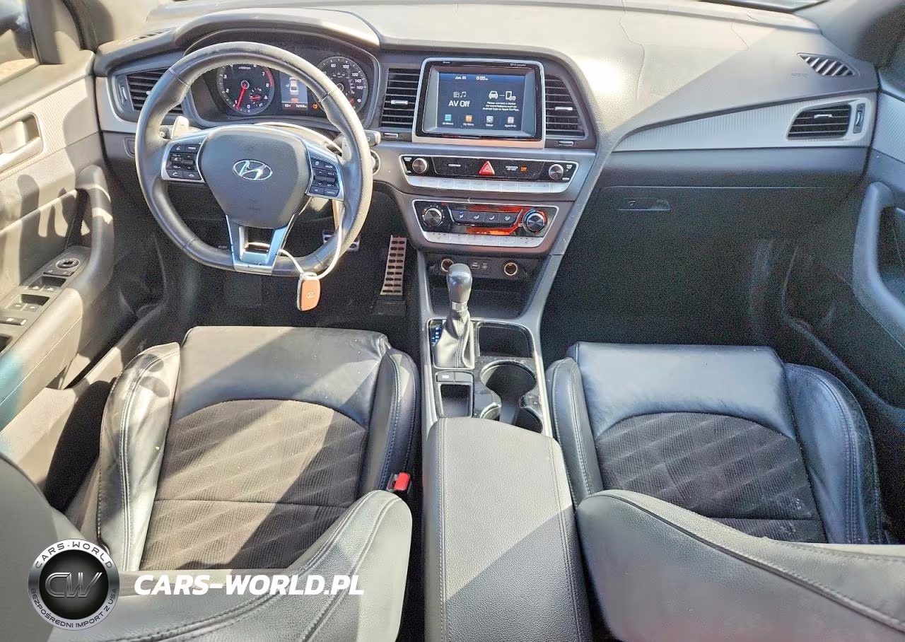 2018 Hyundai Sonata Sport VIN:5NPE34AF4JH630793 - 8