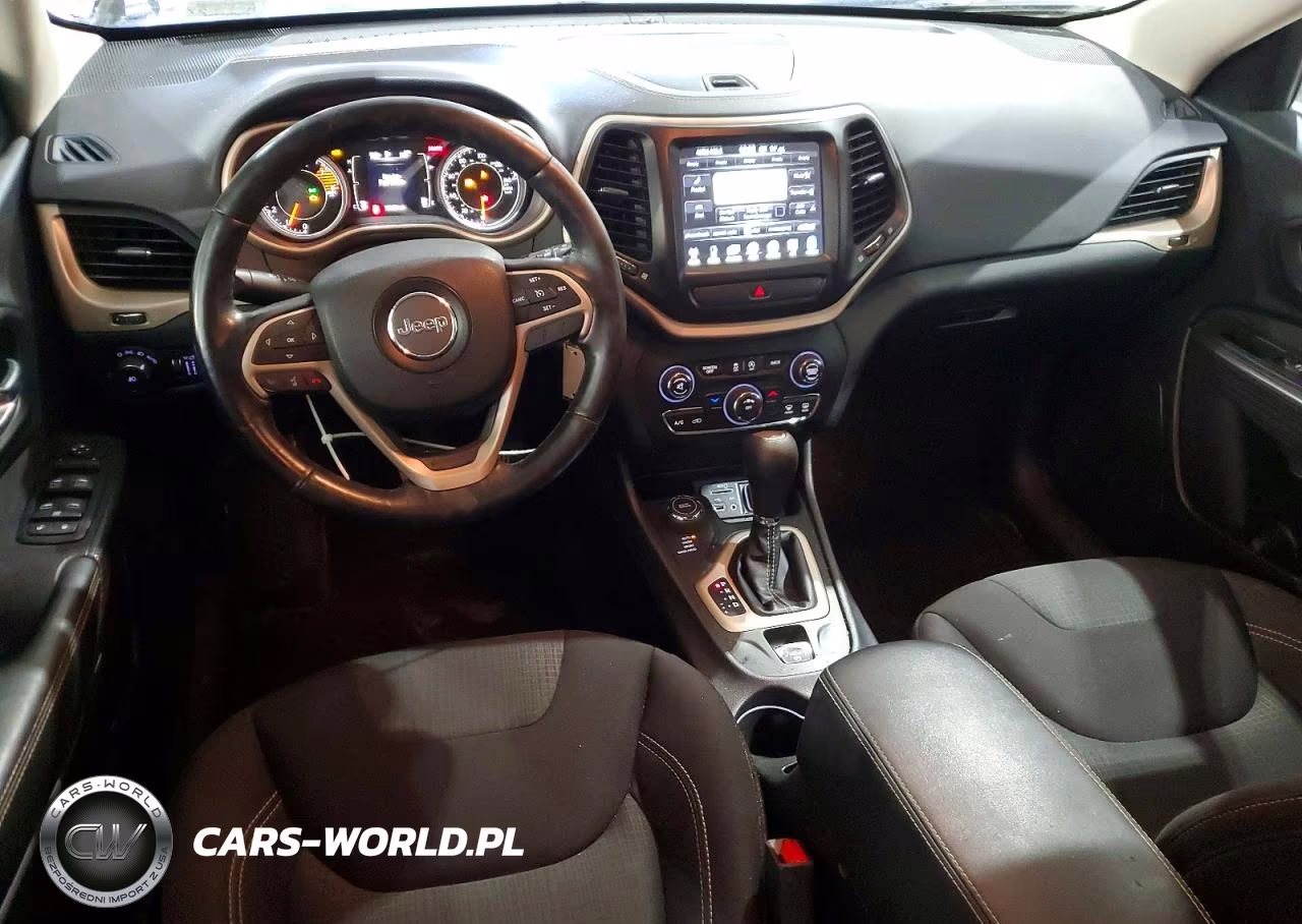 2017 Jeep Cherokee Latitude VIN:1C4PJMCS2HW525151 - 8