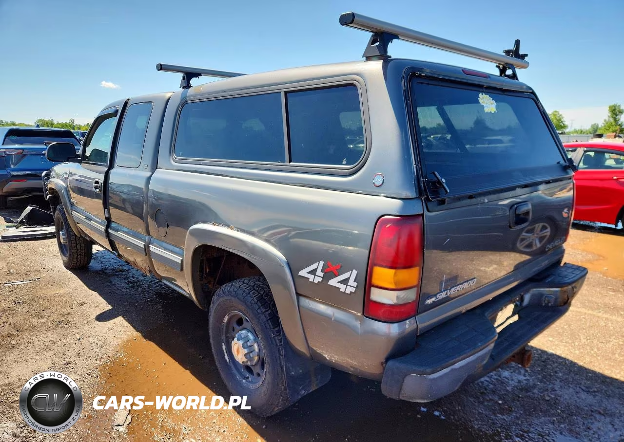 1999 Chevrolet Silverado K2500 VIN:1GCGK29U9XE241949 - 2