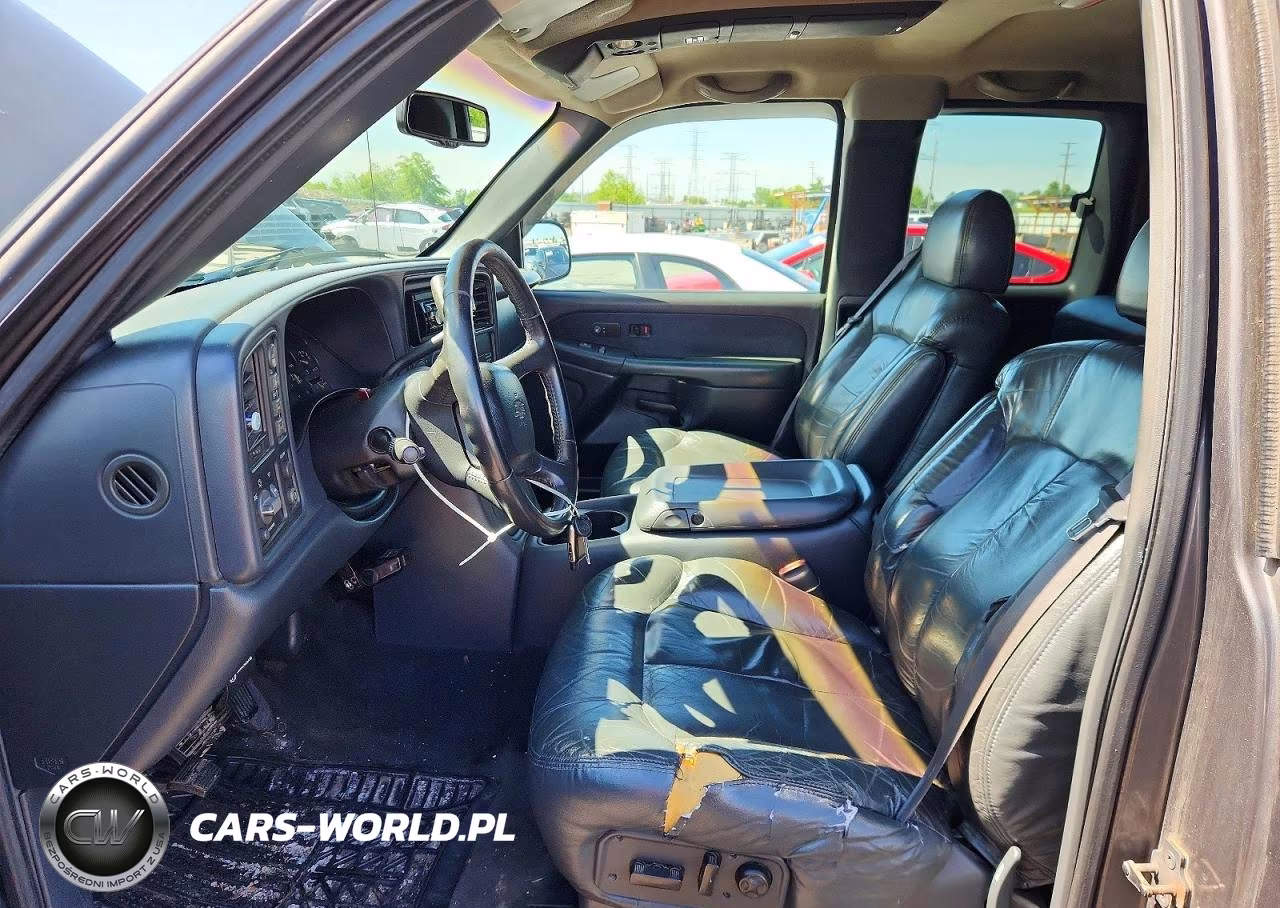 1999 Chevrolet Silverado K2500 VIN:1GCGK29U9XE241949 - 7