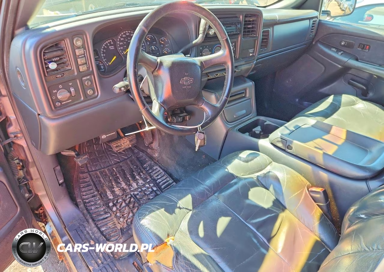 1999 Chevrolet Silverado K2500 VIN:1GCGK29U9XE241949 - 8