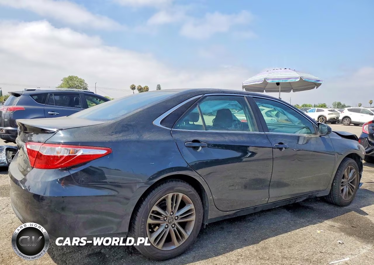 2017 Toyota Camry Se VIN:4T1BF1FK9HU379280 - 3