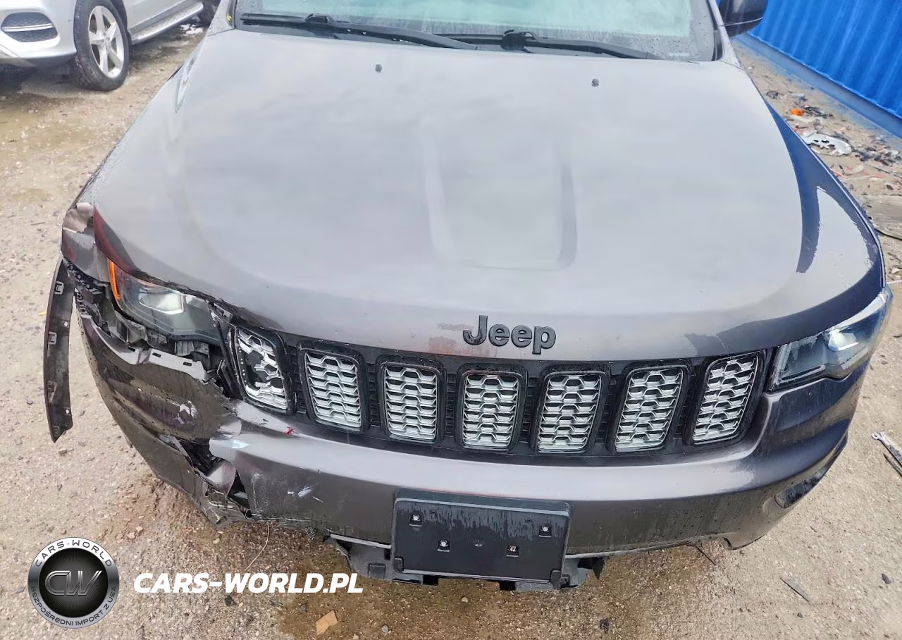 2017 Jeep Grand Cherokee Laredo VIN:1C4RJFAG0HC927223 - 12