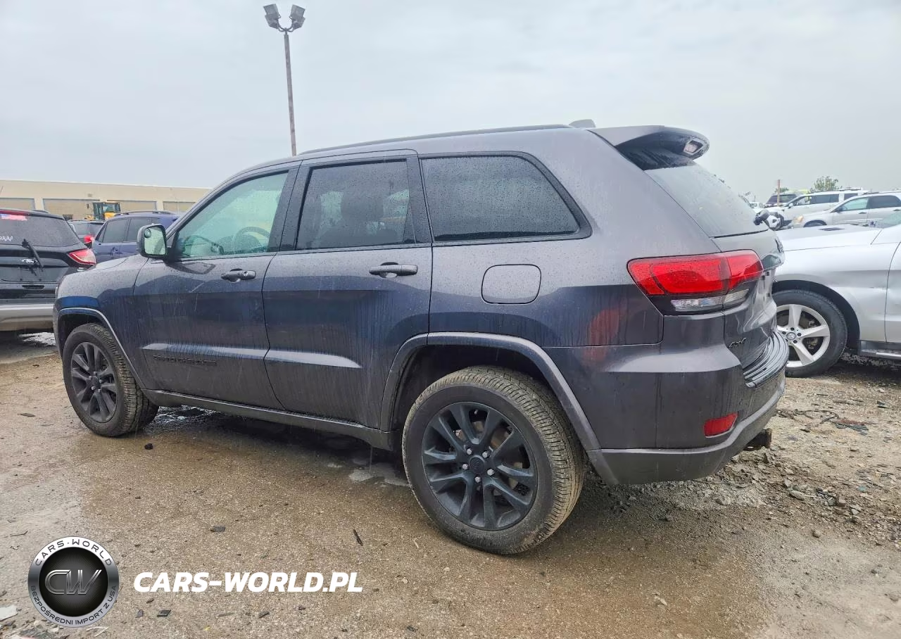 2017 Jeep Grand Cherokee Laredo VIN:1C4RJFAG0HC927223 - 2