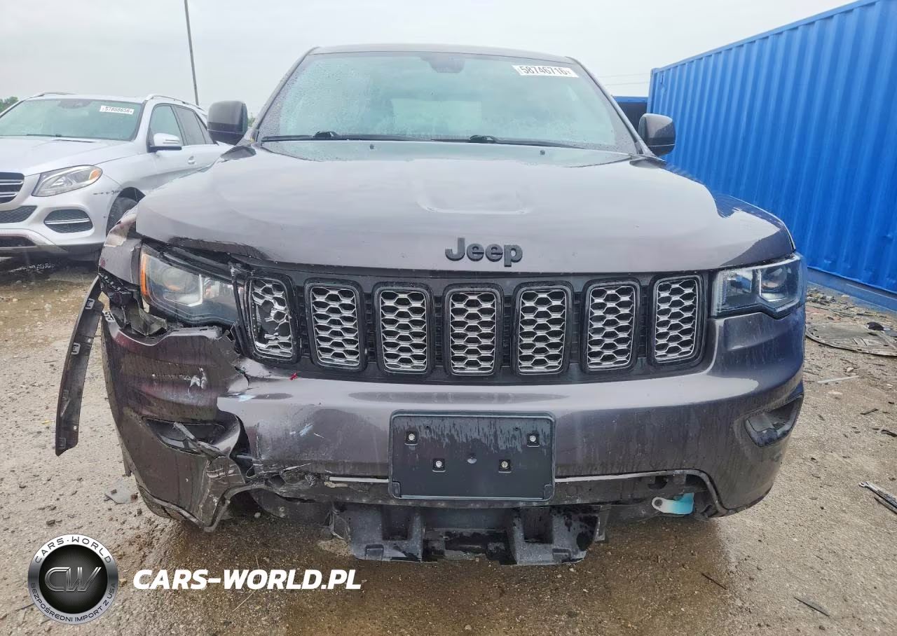 2017 Jeep Grand Cherokee Laredo VIN:1C4RJFAG0HC927223 - 5