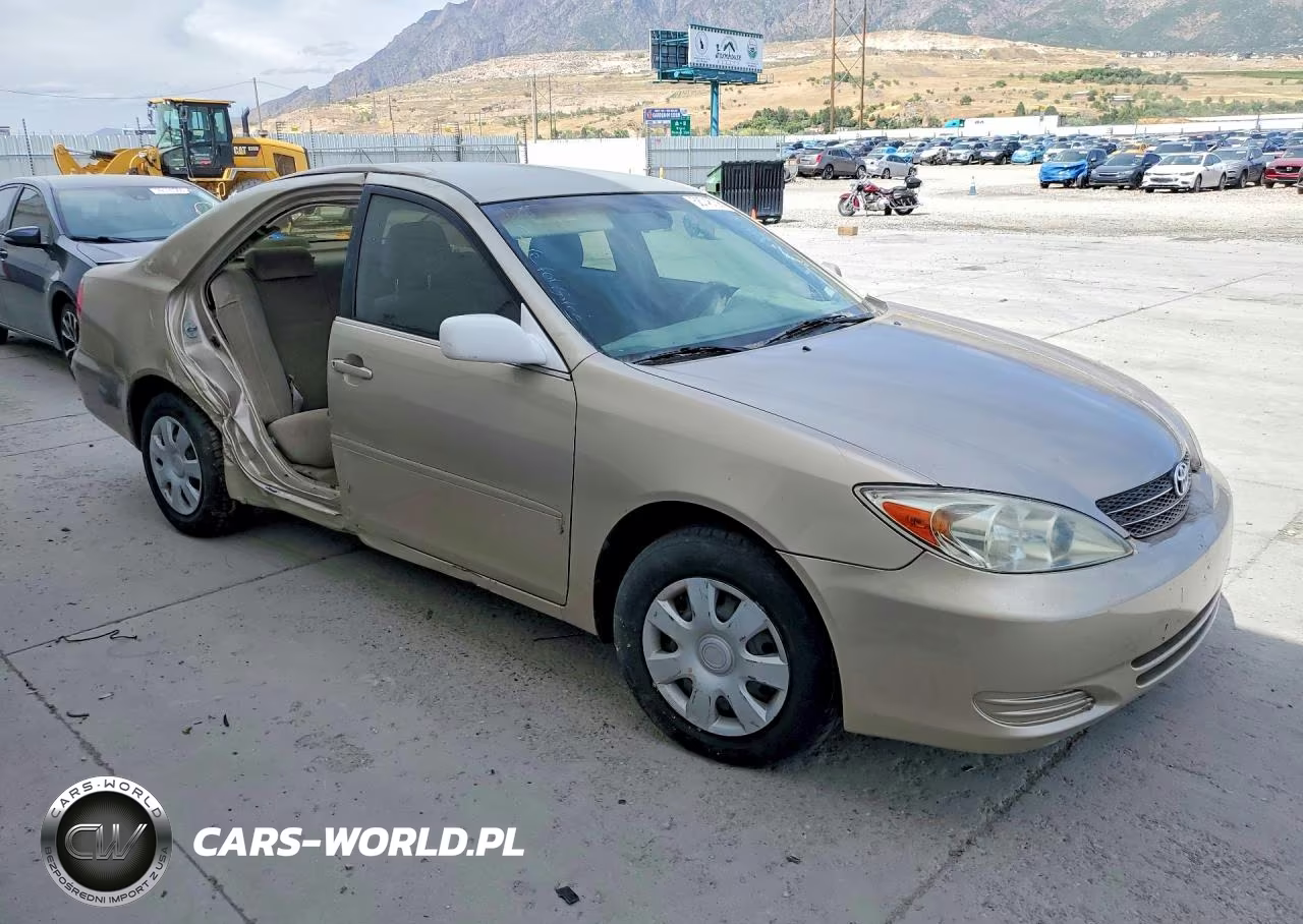 2002 Toyota Corolla VIN:4T1BE32K52U567015 - 4