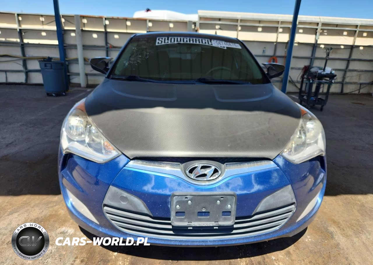 2017 Hyundai Veloster Base VIN:KMHTC6AD4HU311553 - 5
