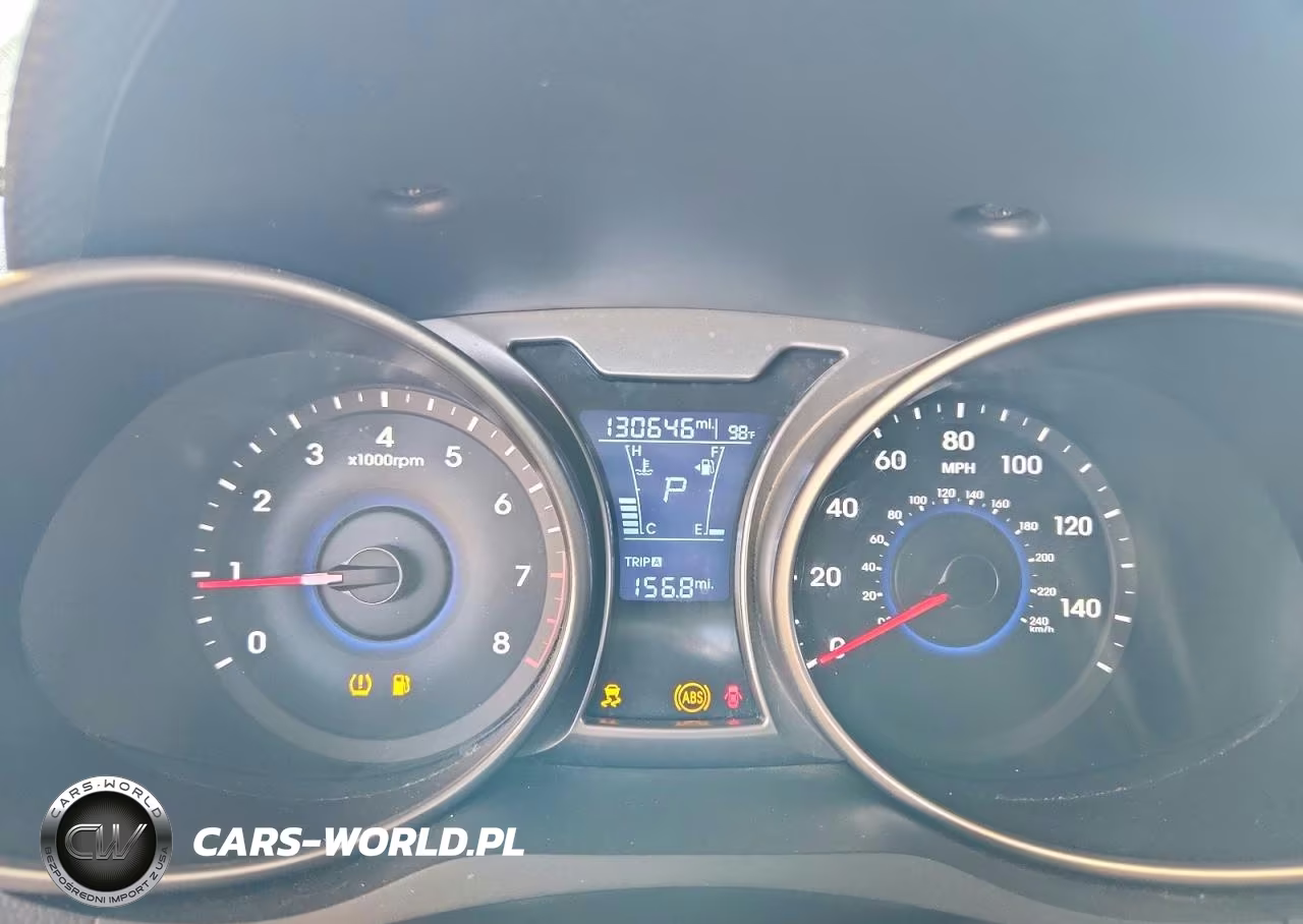 2017 Hyundai Veloster Base VIN:KMHTC6AD4HU311553 - 9