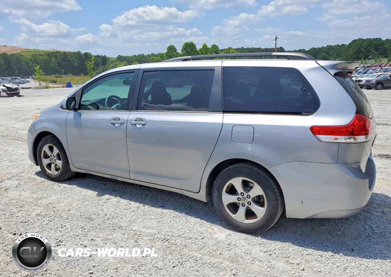 2012 Toyota Sienna Le VIN:5TDKK3DC9CS275280 - 2