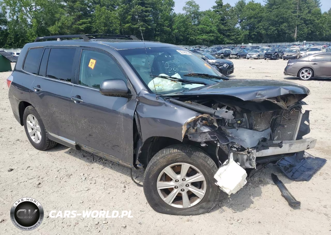 2011 Toyota Highlander Base VIN:5TDBK3EH1BS063286 - 4