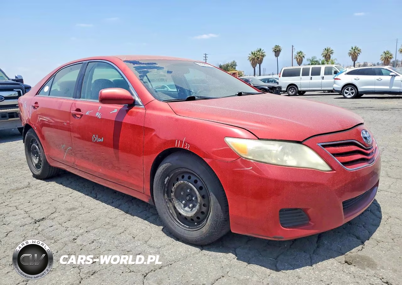 2010 Toyota Camry Le VIN:4T1BF3EK5AU093882 - 4