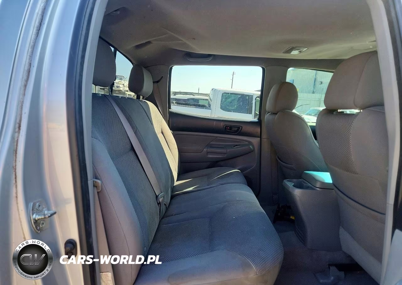 2005 Toyota Tacoma Double Cab VIN:5TELU42N25Z079308 - 10