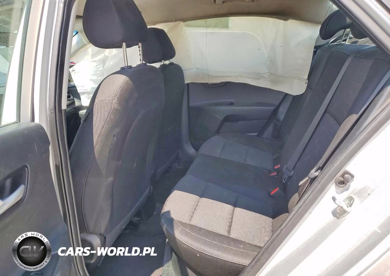 2020 Kia Rio S VIN:3KPA24AD3LE308945 - 10