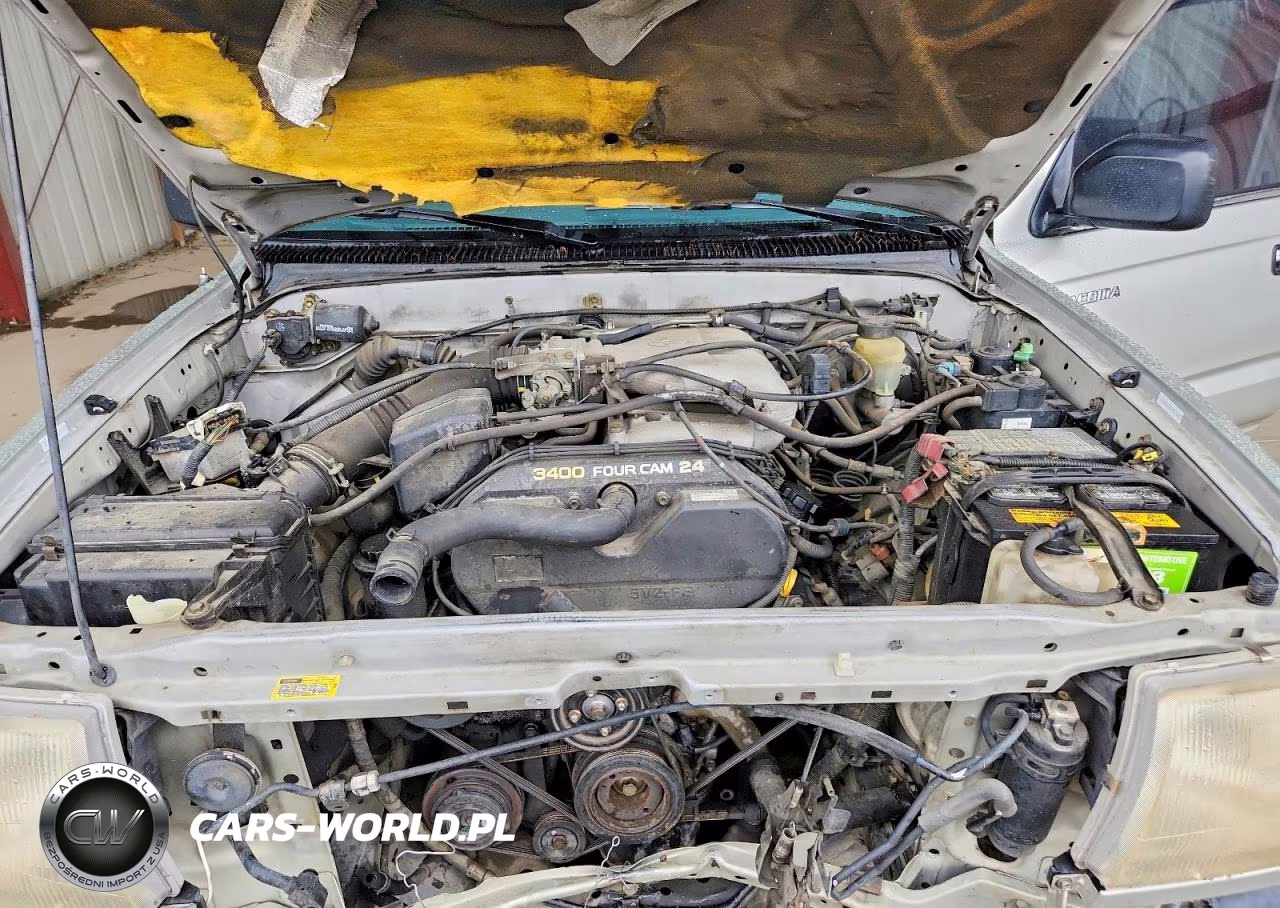 2000 Toyota Tacoma Xtracab VIN:4TAWN72N9YZ672848 - 11
