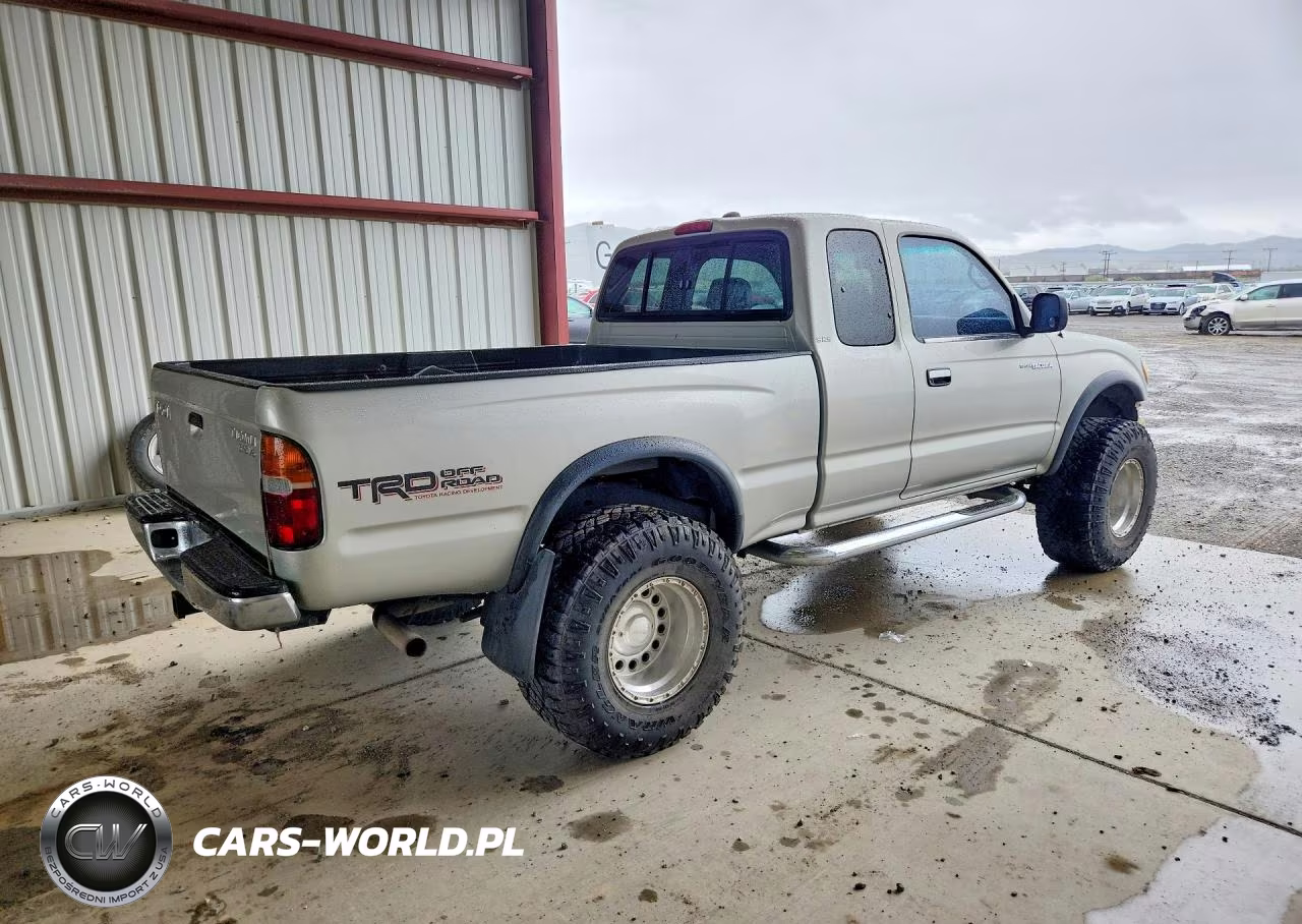 2000 Toyota Tacoma Xtracab VIN:4TAWN72N9YZ672848 - 3