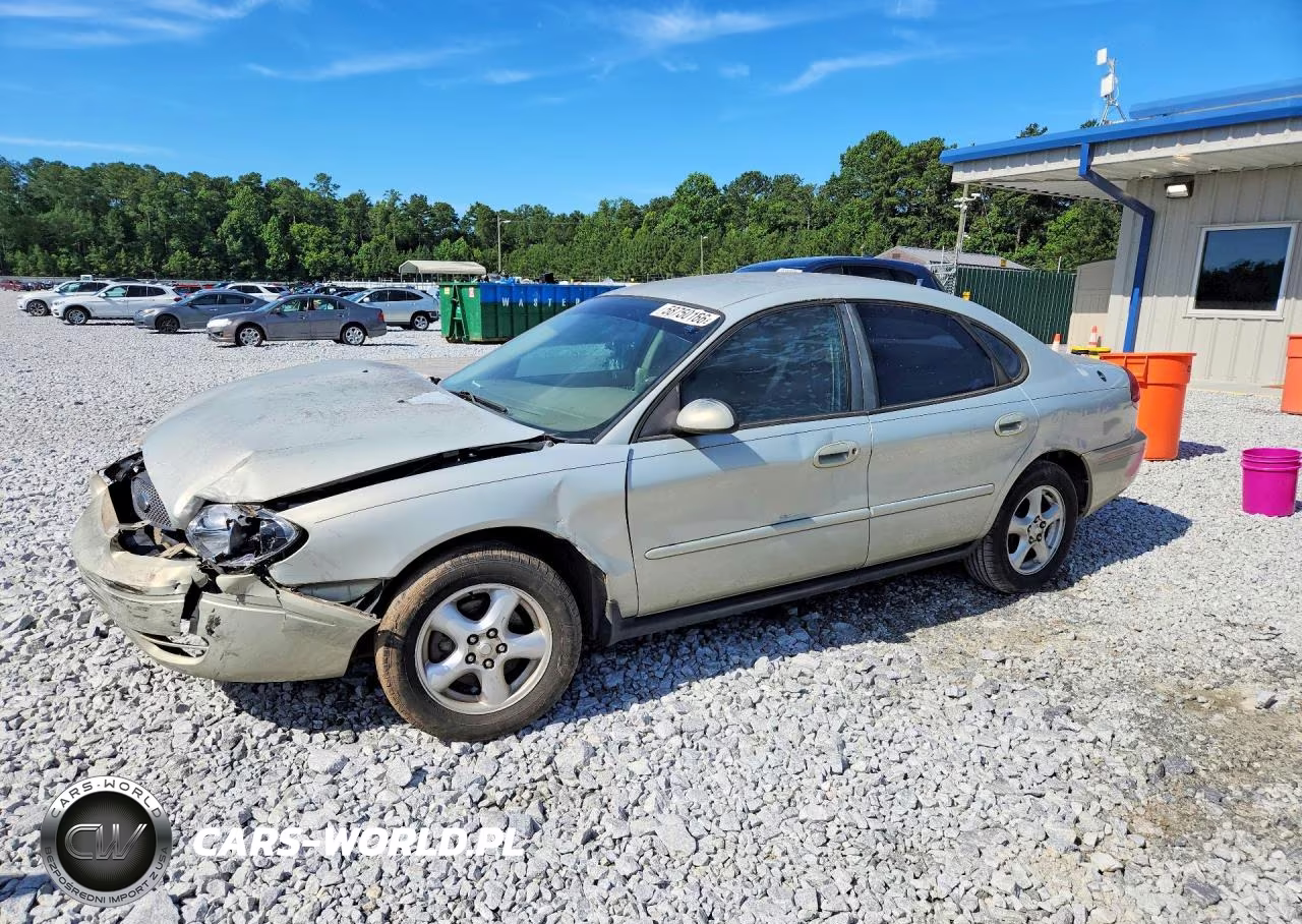 2004 Ford Taurus Se